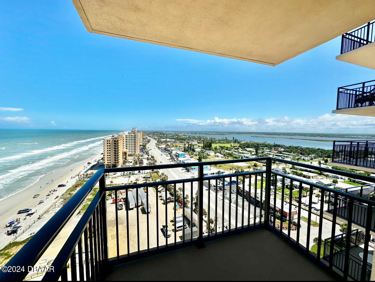 3051 S Atlantic Avenue, 1702