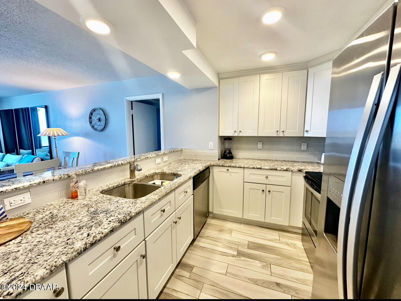 3051 S Atlantic Avenue, 1702
