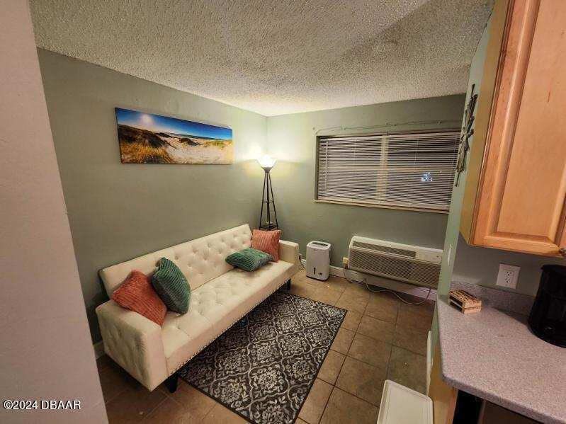 935 S Atlantic Avenue, 223