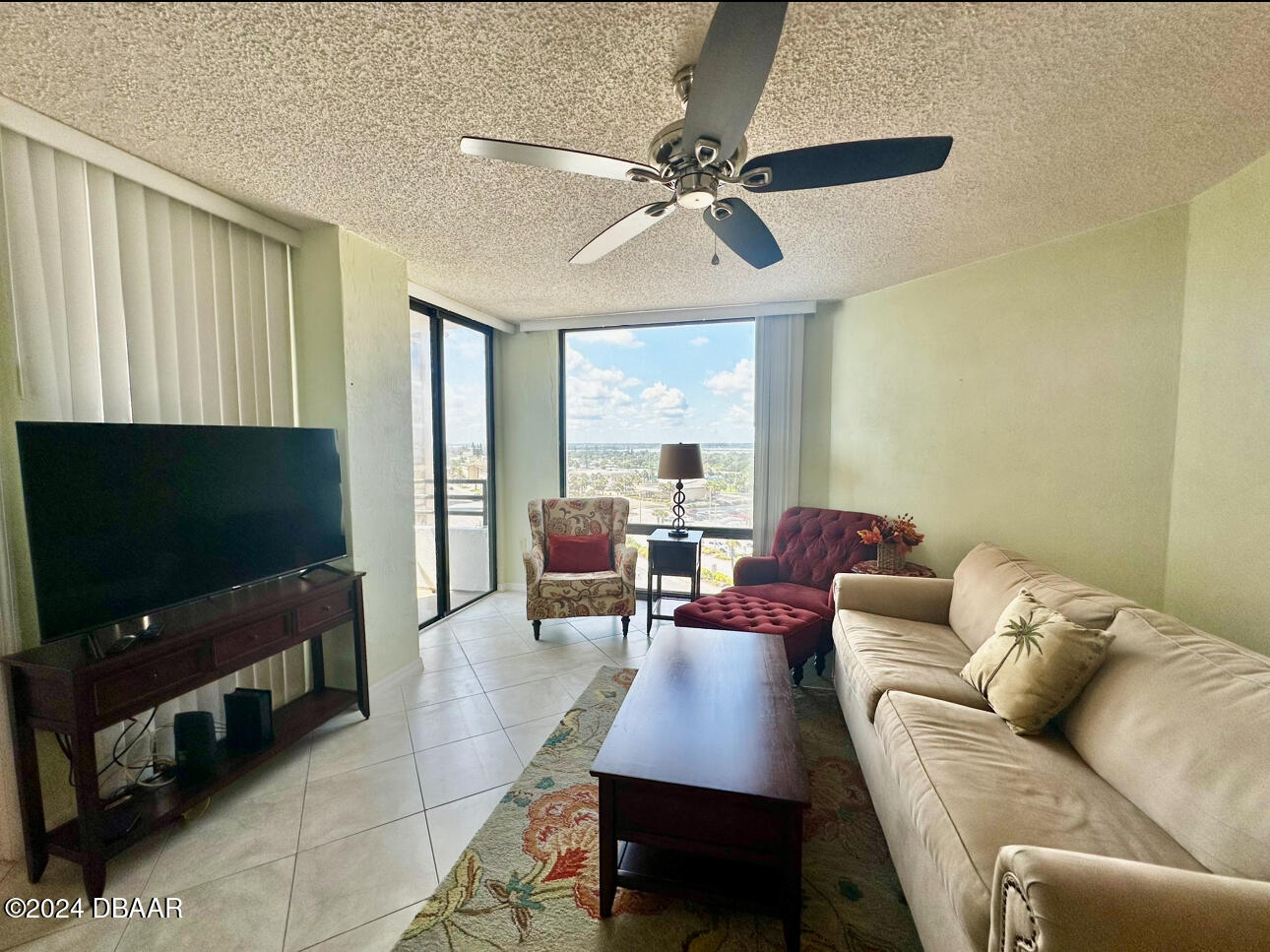 3013 S Atlantic Avenue, 7010