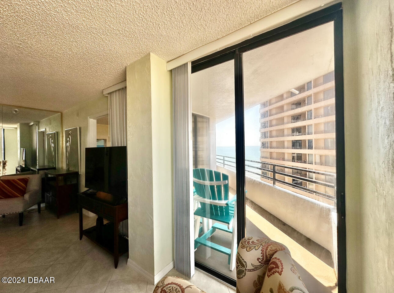 3013 S Atlantic Avenue, 7010