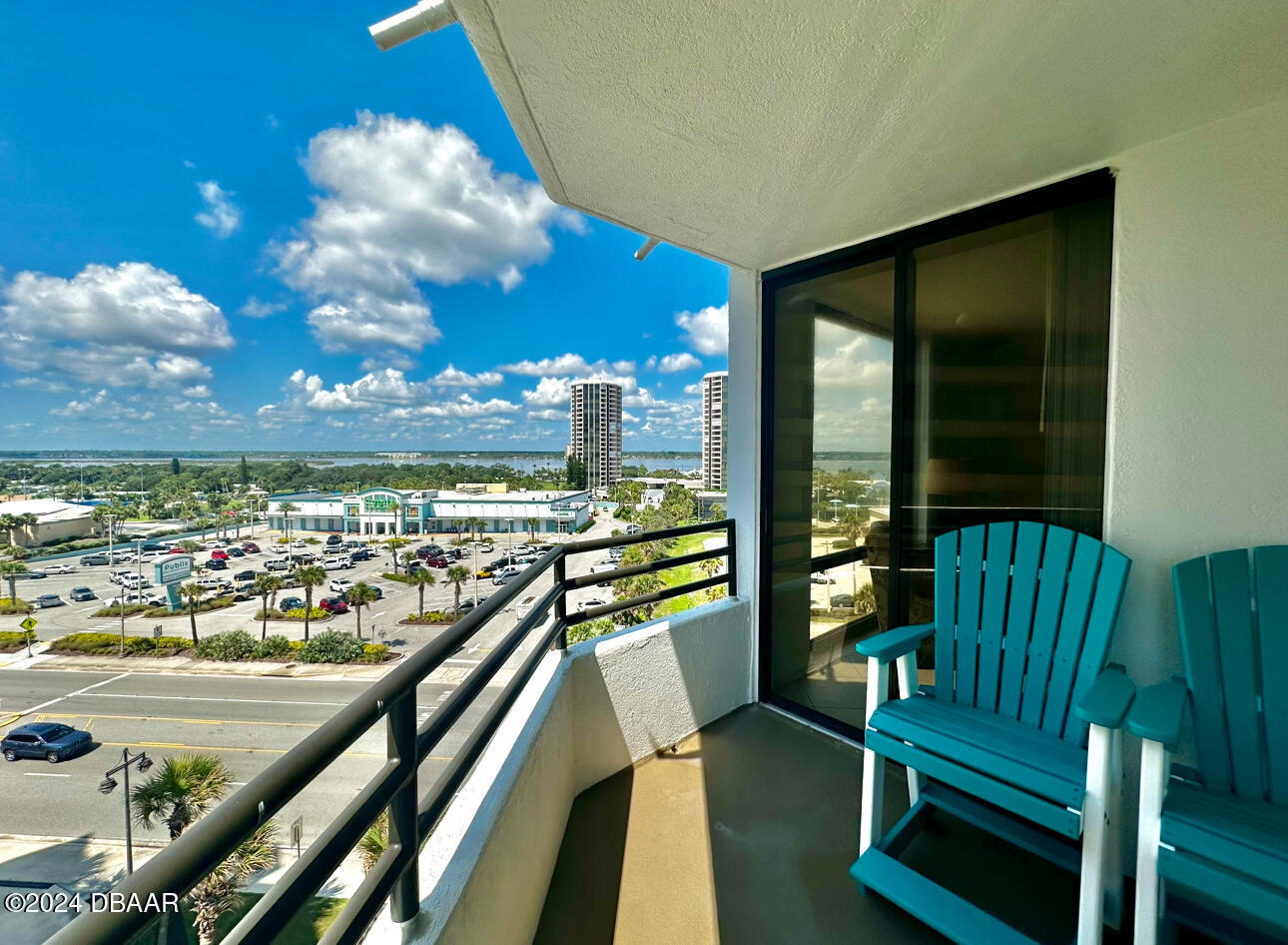 3013 S Atlantic Avenue, 7010