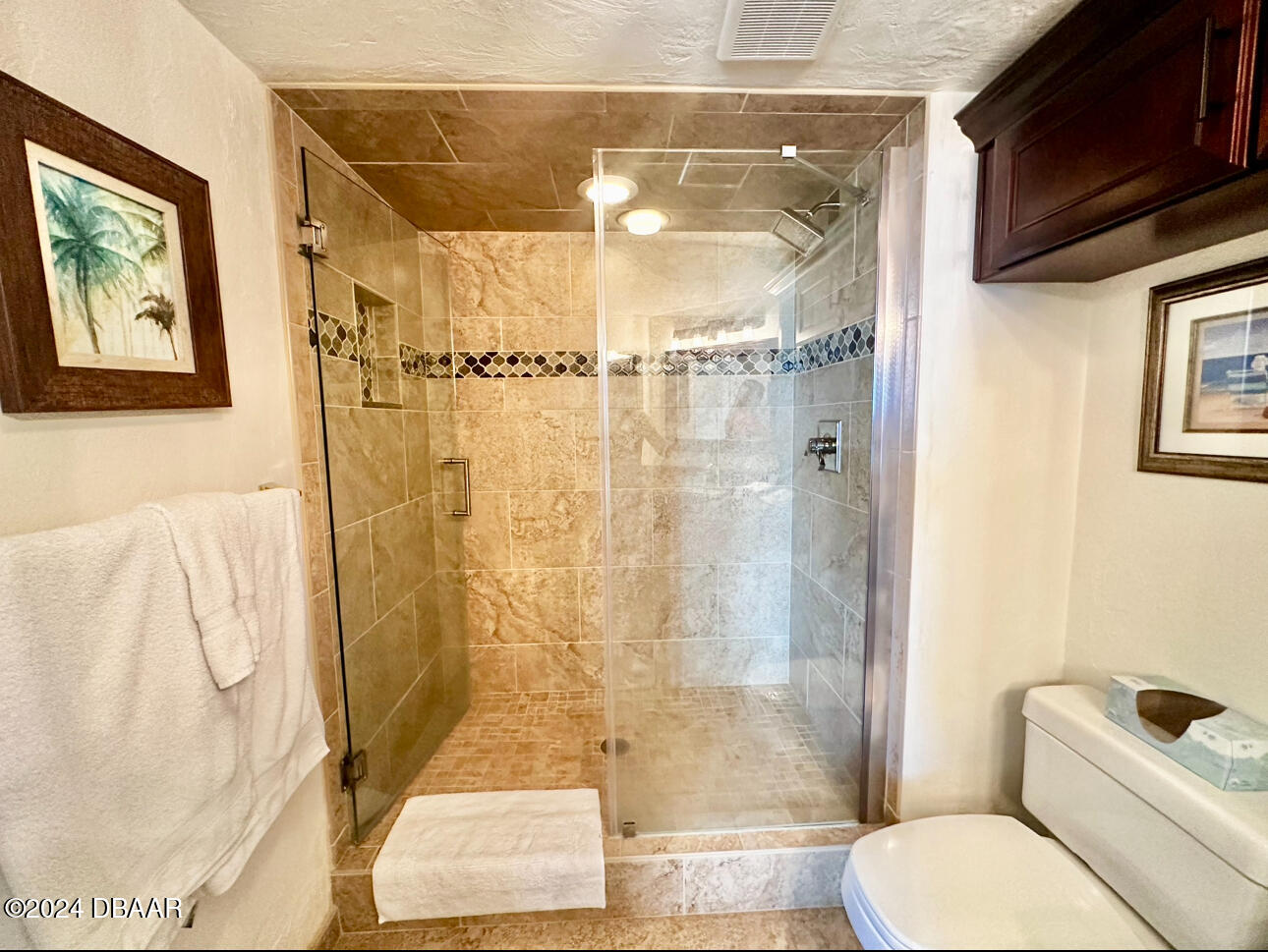3013 S Atlantic Avenue, 7010