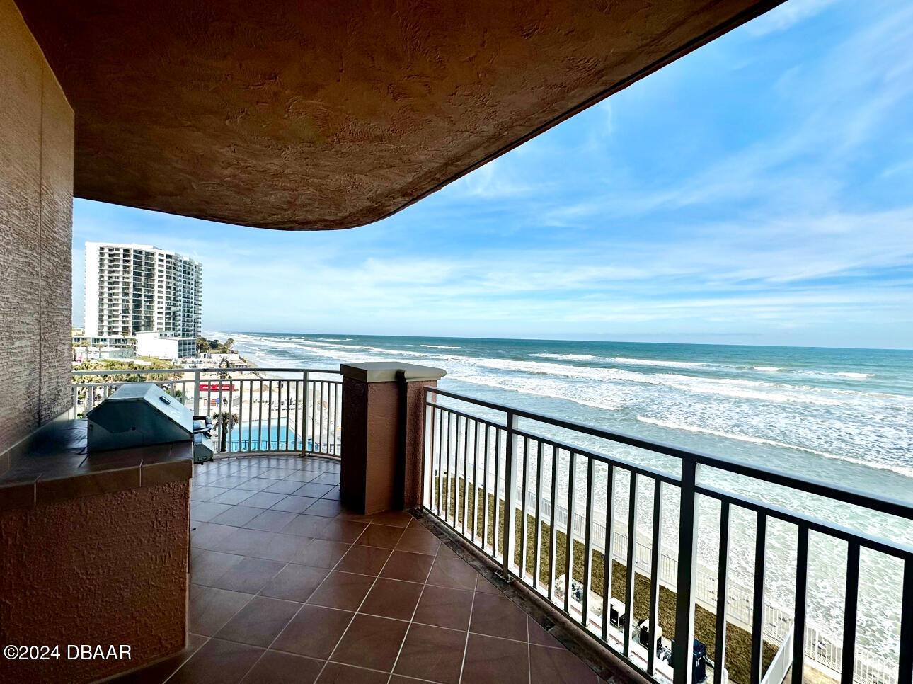 2515 S Atlantic Avenue, 405