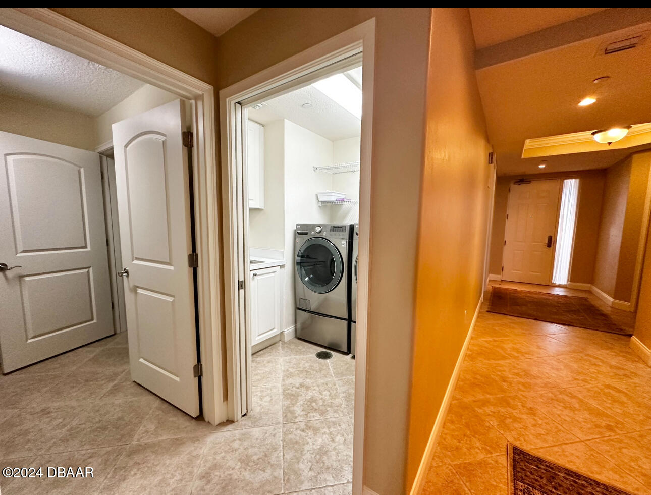 2515 S Atlantic Avenue, 405