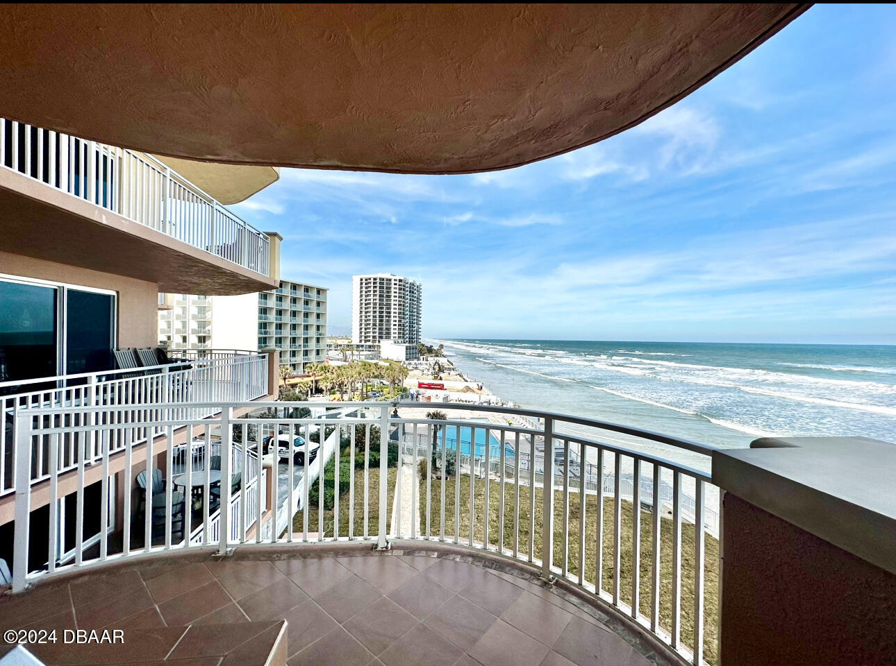 2515 S Atlantic Avenue, 405