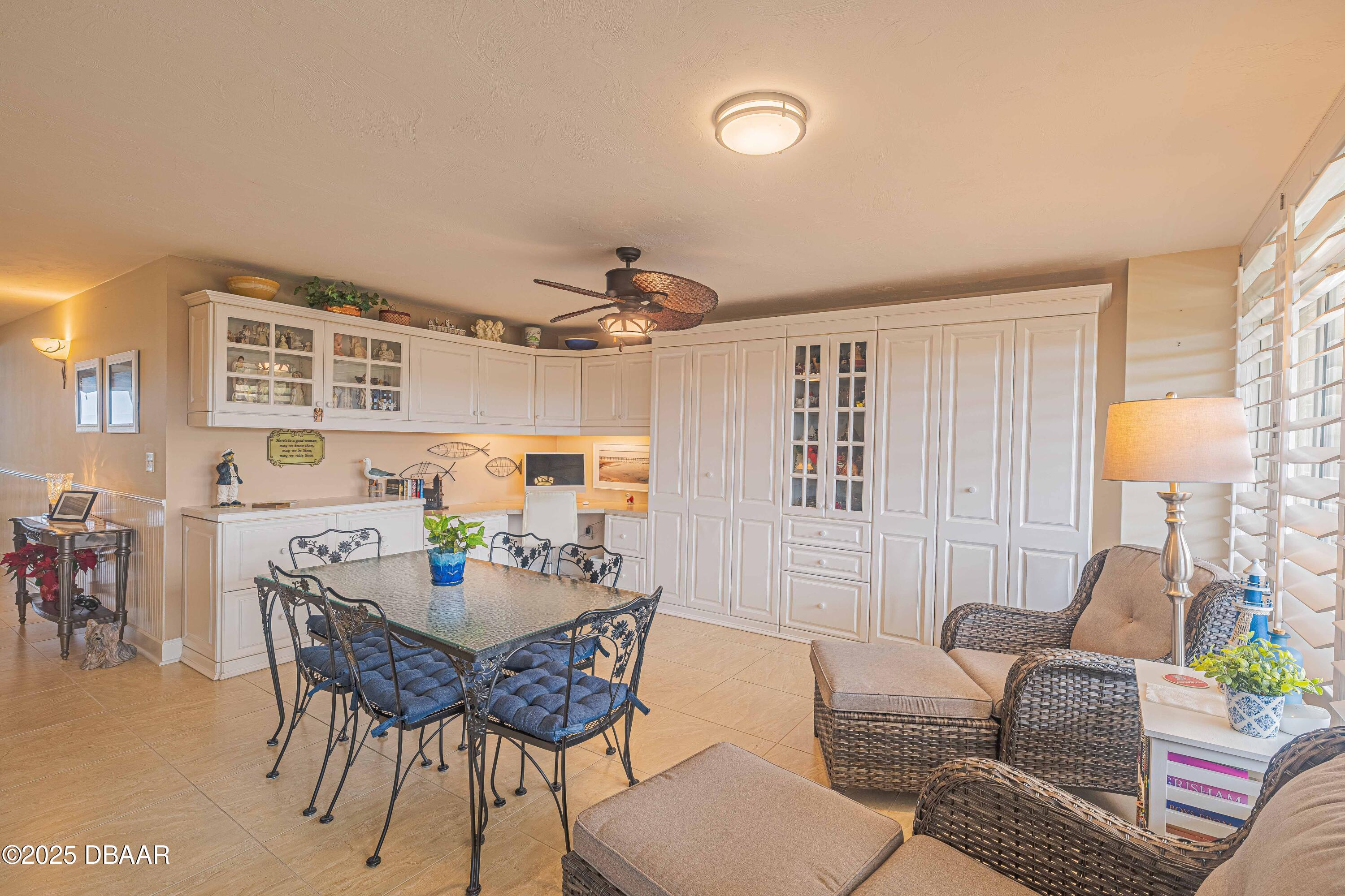 4631 S Atlantic Avenue, 8204