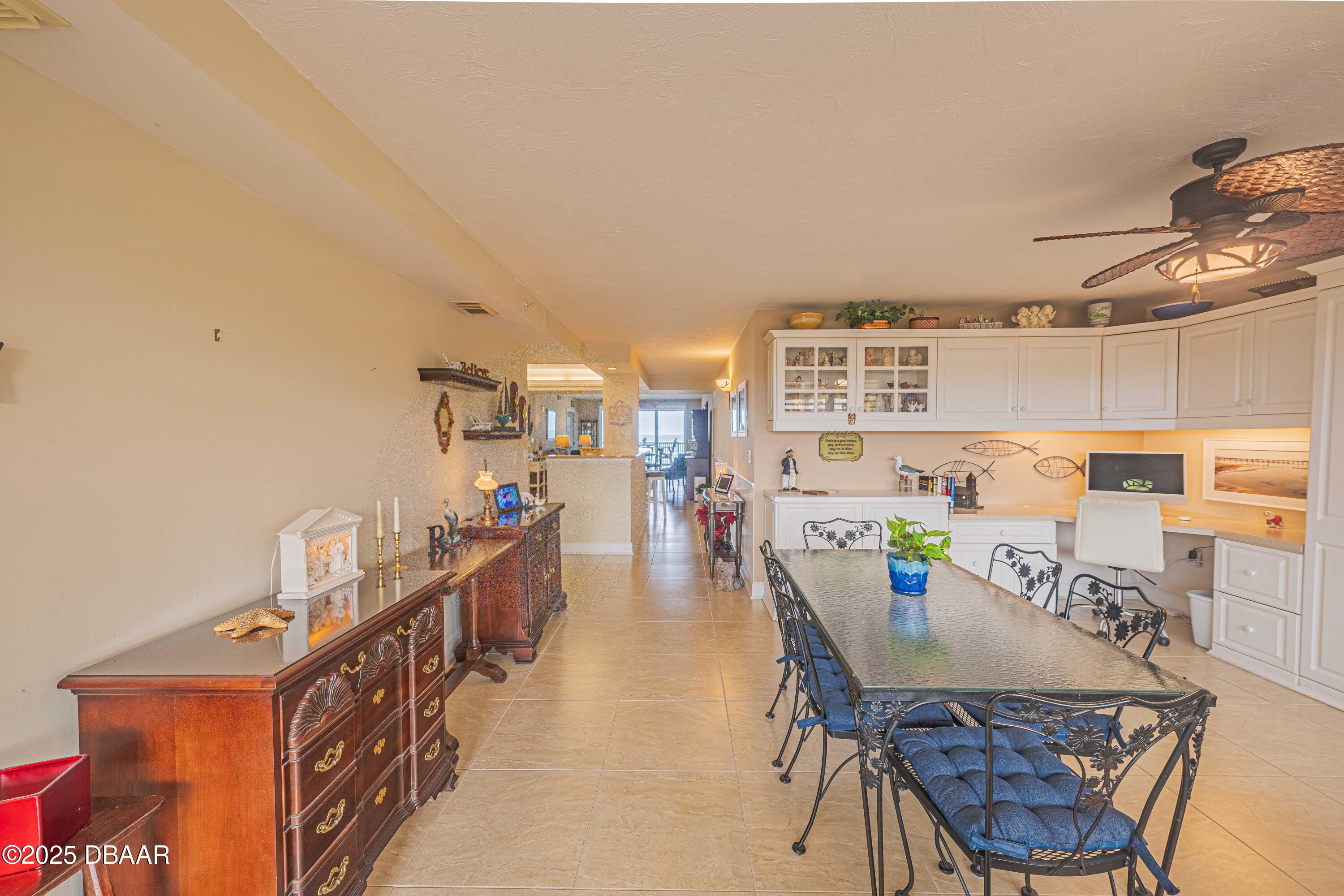 4631 S Atlantic Avenue, 8204