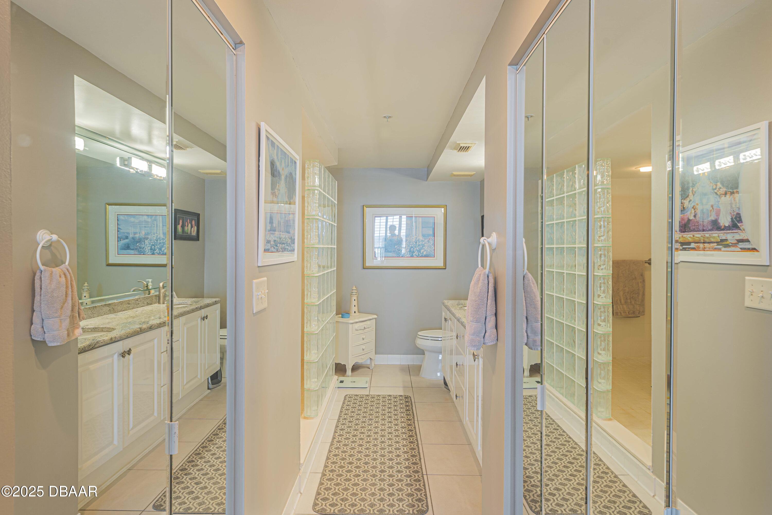 4631 S Atlantic Avenue, 8204