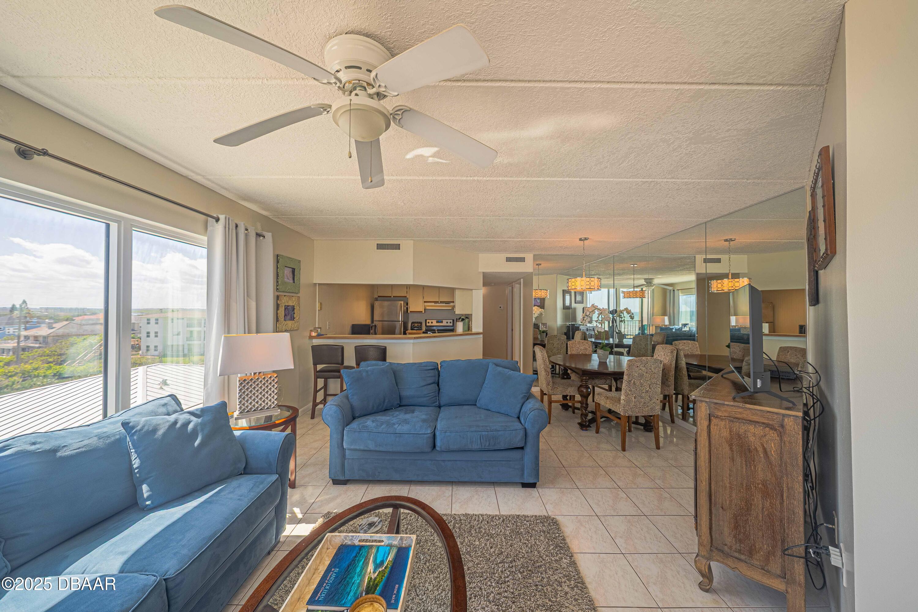 4453 S Atlantic Avenue, 411