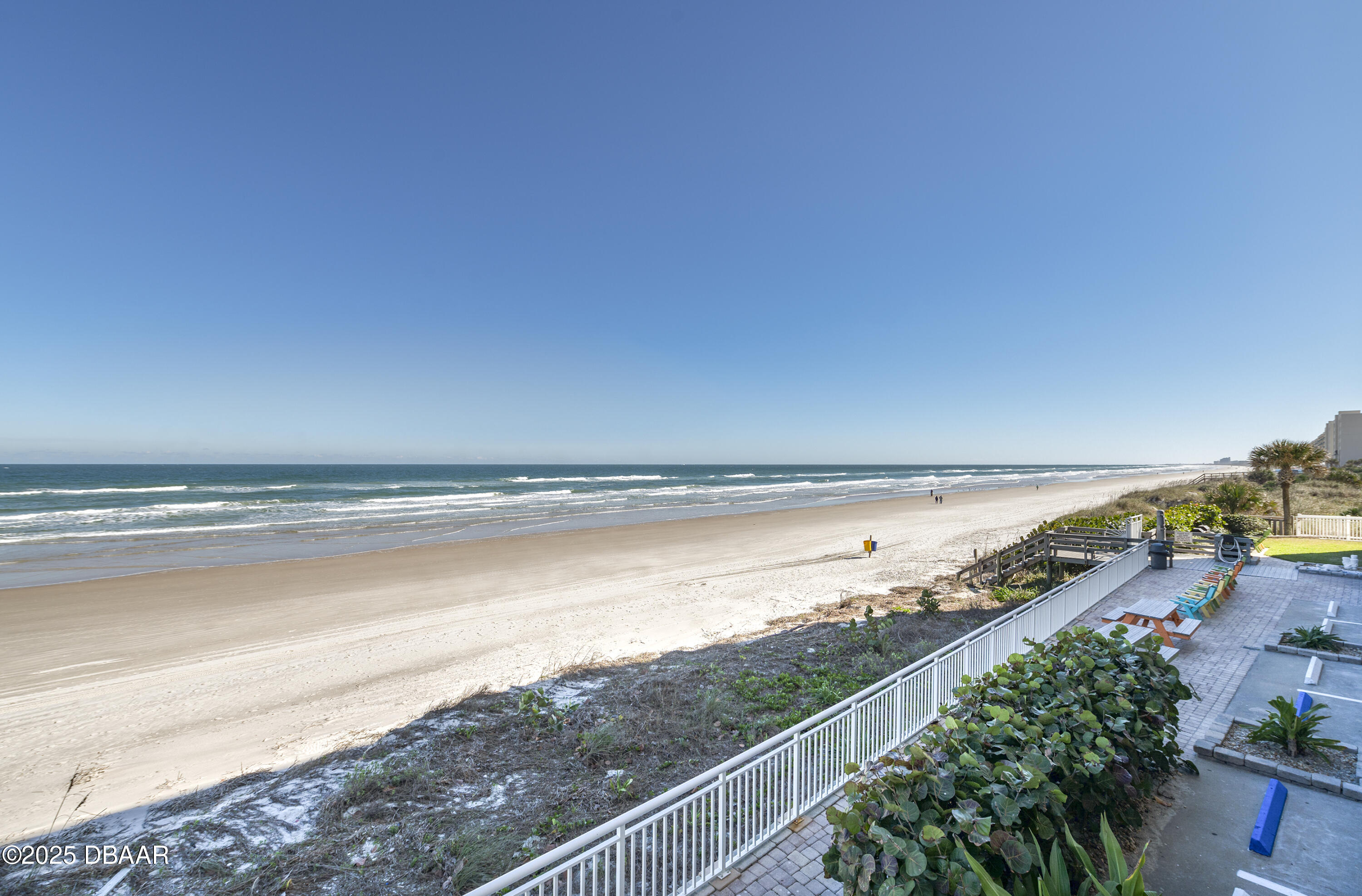 4453 S Atlantic Avenue, 411
