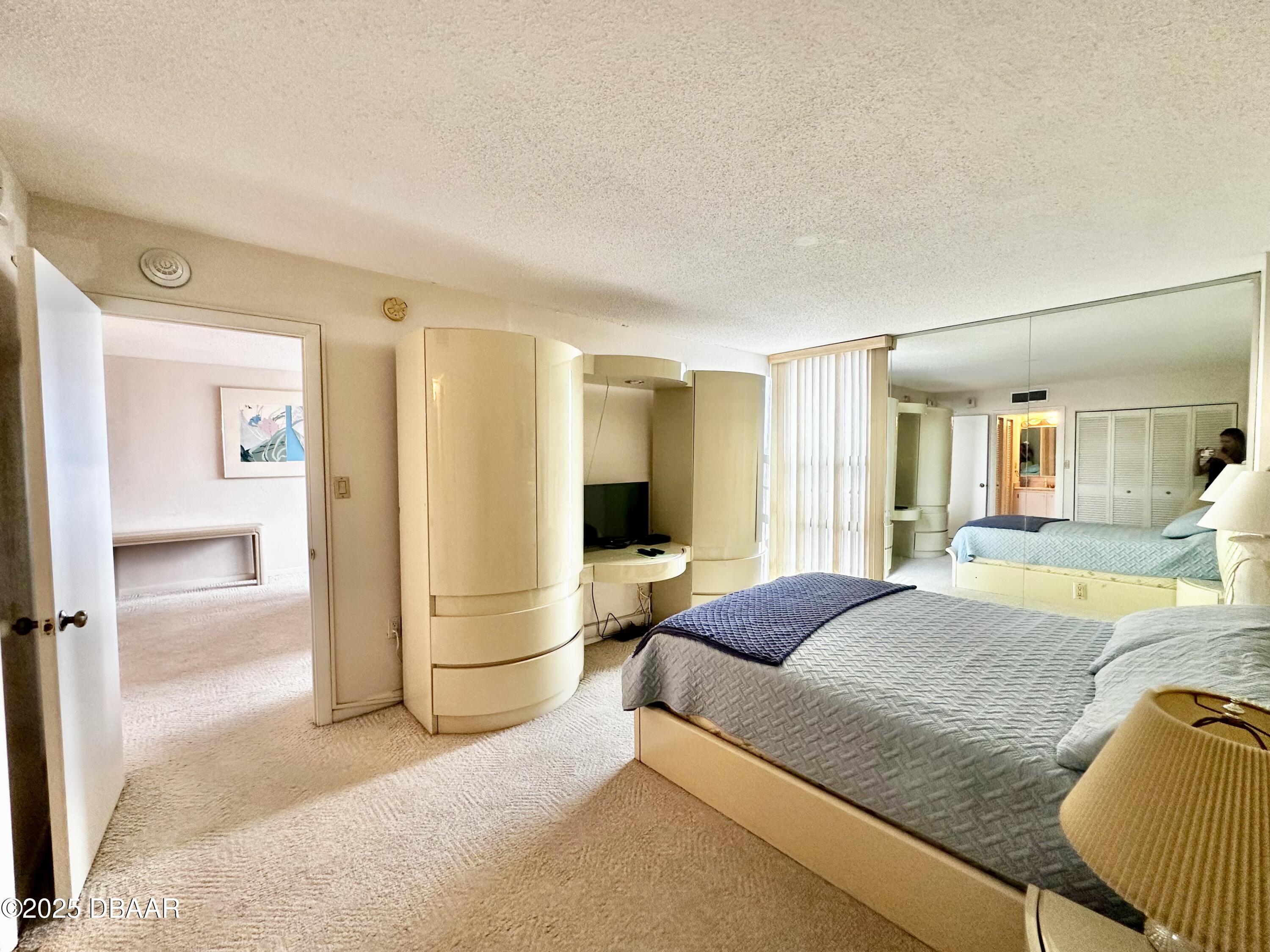 3051 S Atlantic Avenue, 302