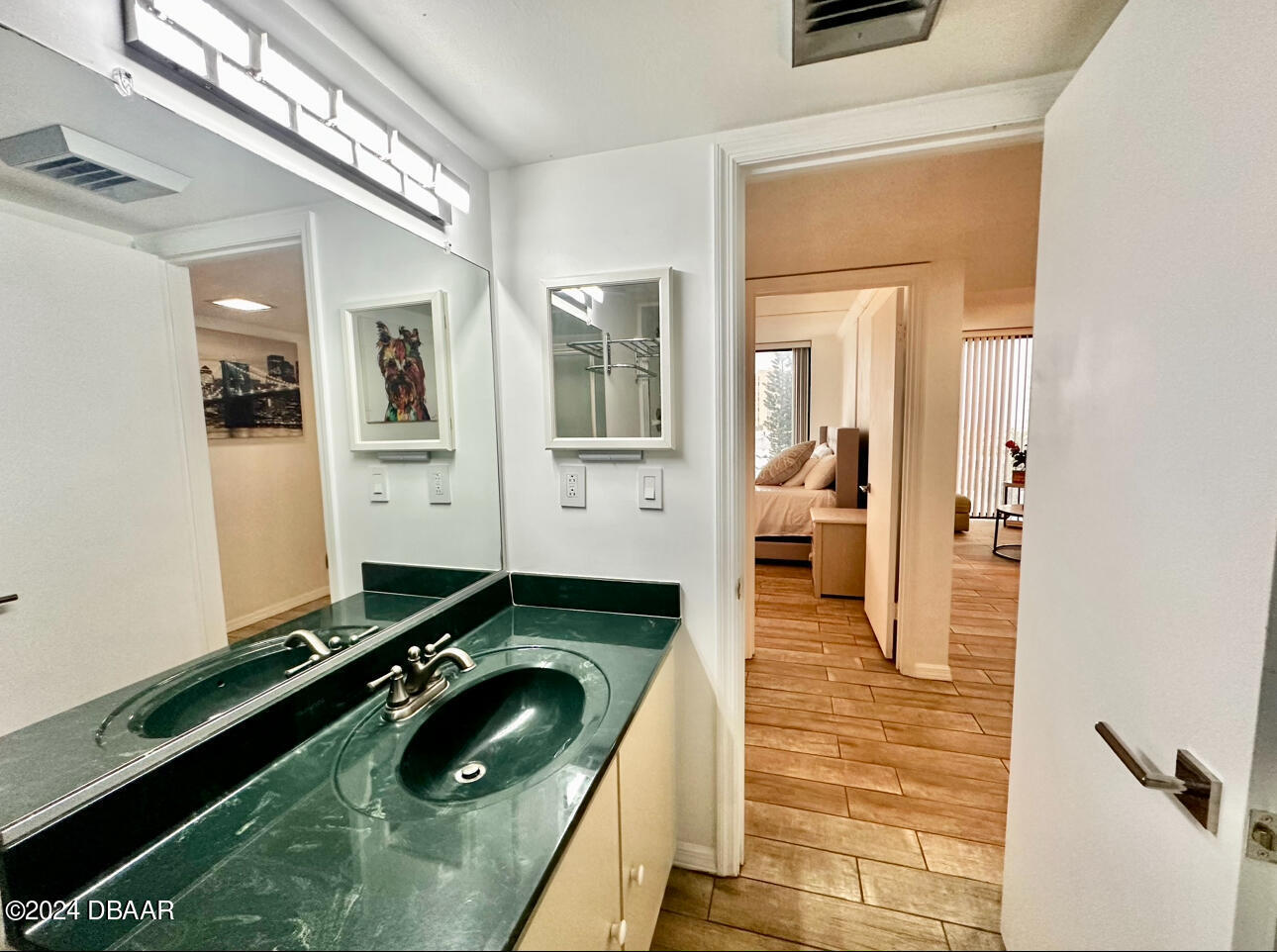 1 Oceans West Boulevard, 4B5