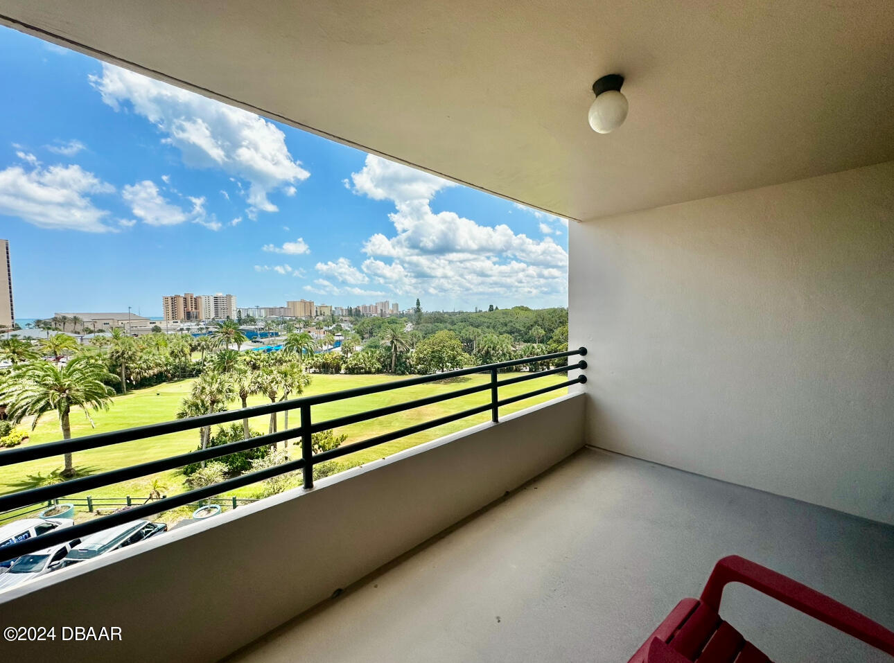 1 Oceans West Boulevard, 4B5