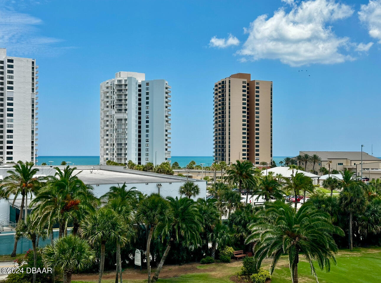 1 Oceans West Boulevard, 4B5