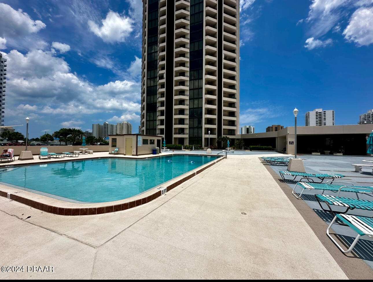 1 Oceans West Boulevard, 4B5