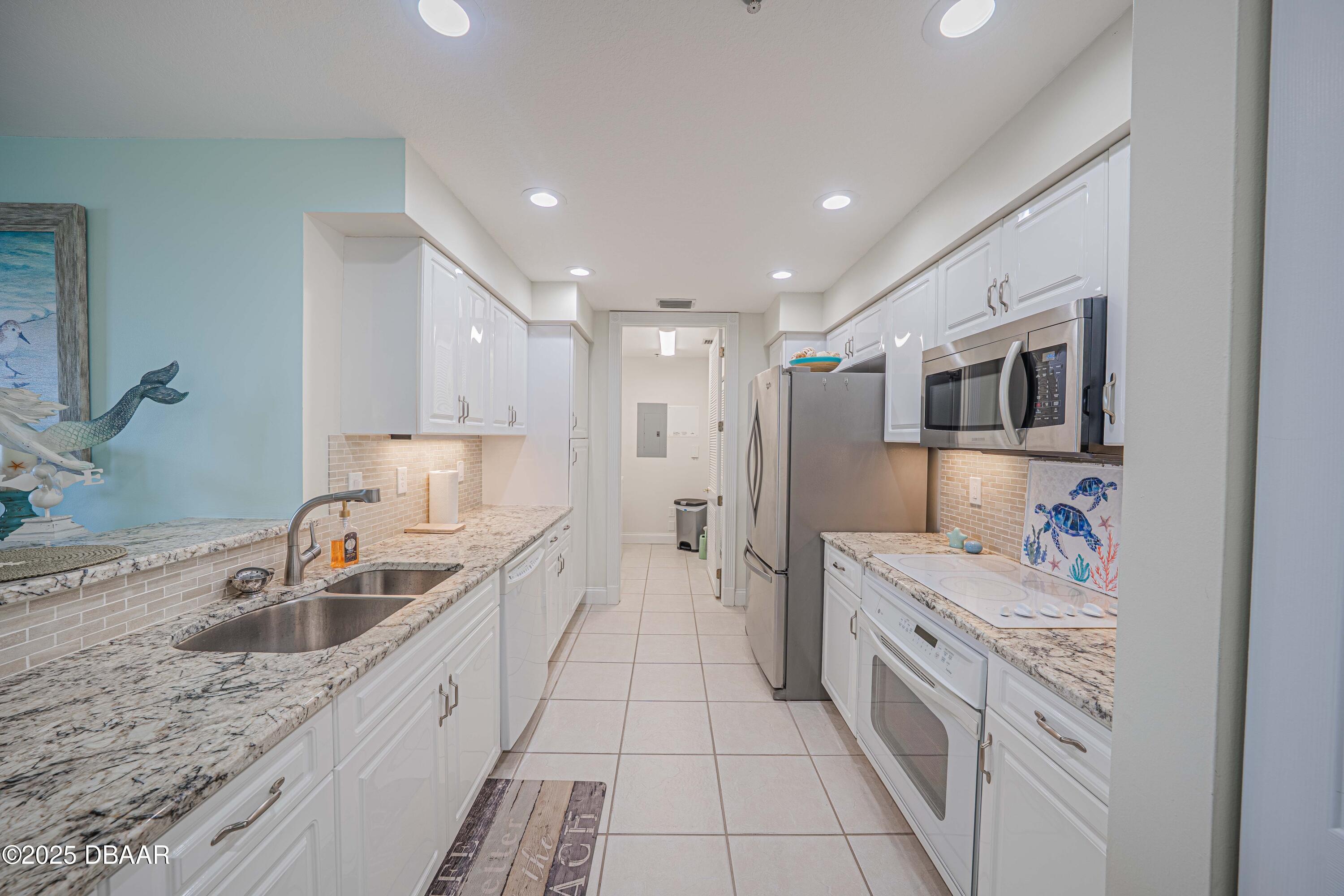 4620 Riverwalk Village Court, 7205