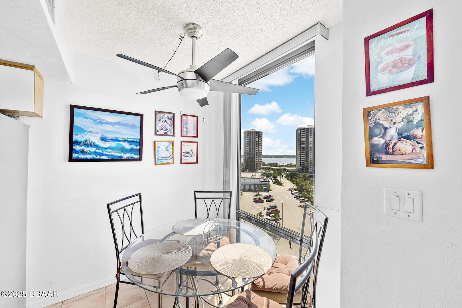 3023 S Atlantic Avenue, 8010