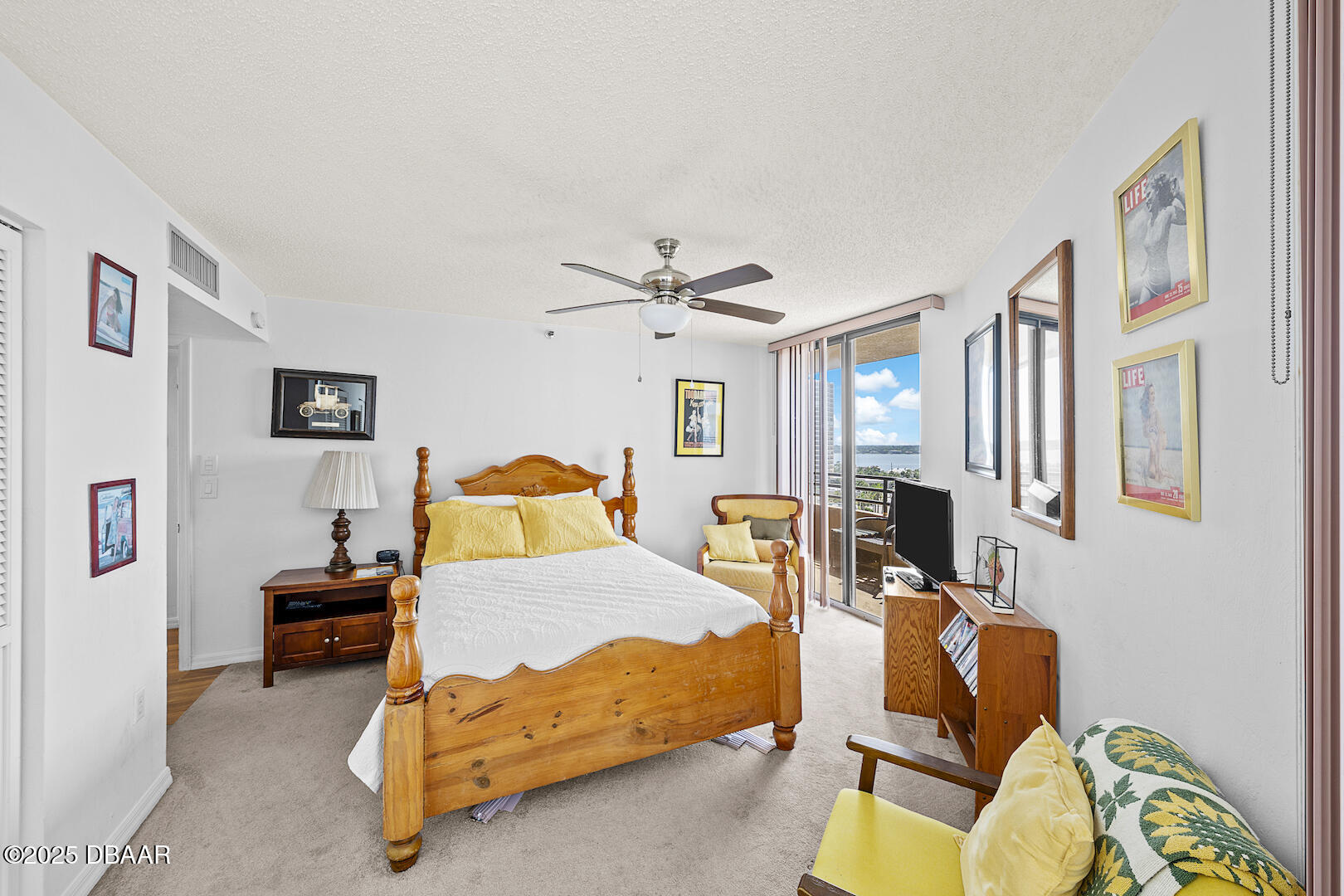 3023 S Atlantic Avenue, 8010