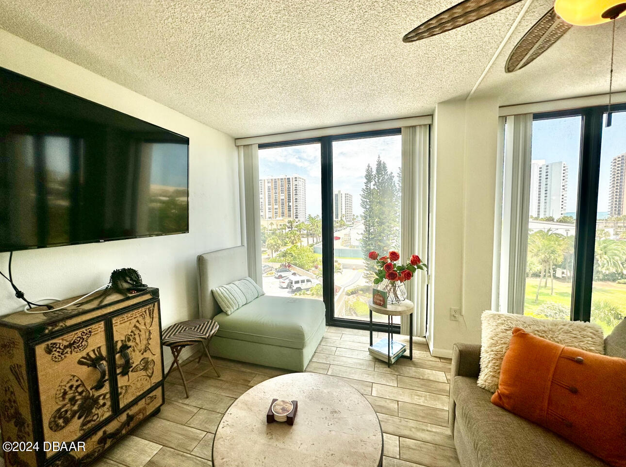 1 Oceans West Boulevard 4B5