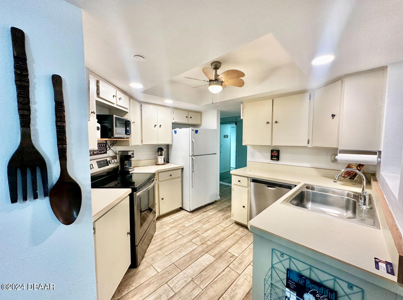 1 Oceans West Boulevard 4B5