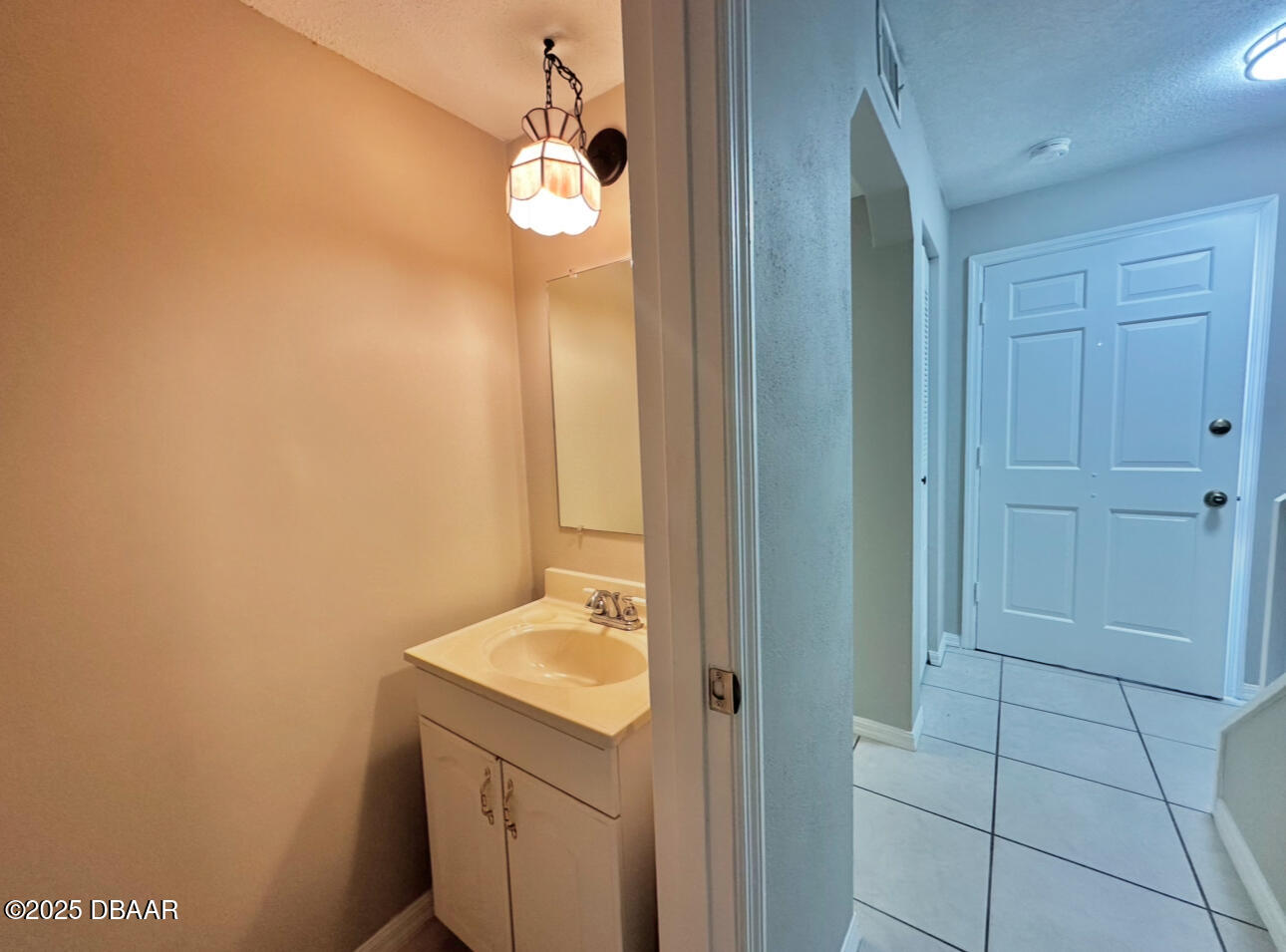 2250 S Palmetto Avenue J3
