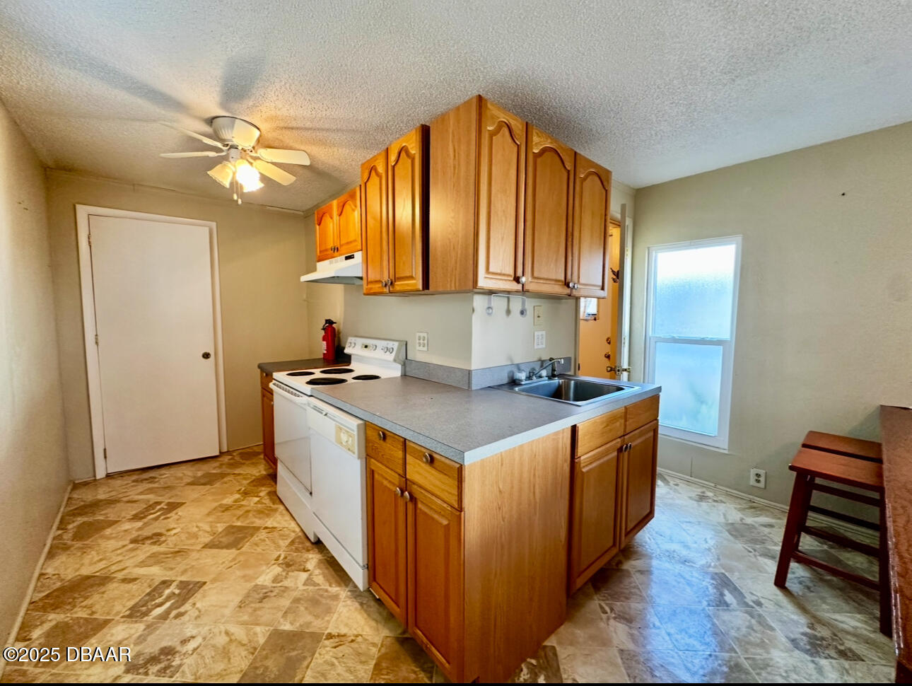 1104 Jacaranda Avenue Apt 1