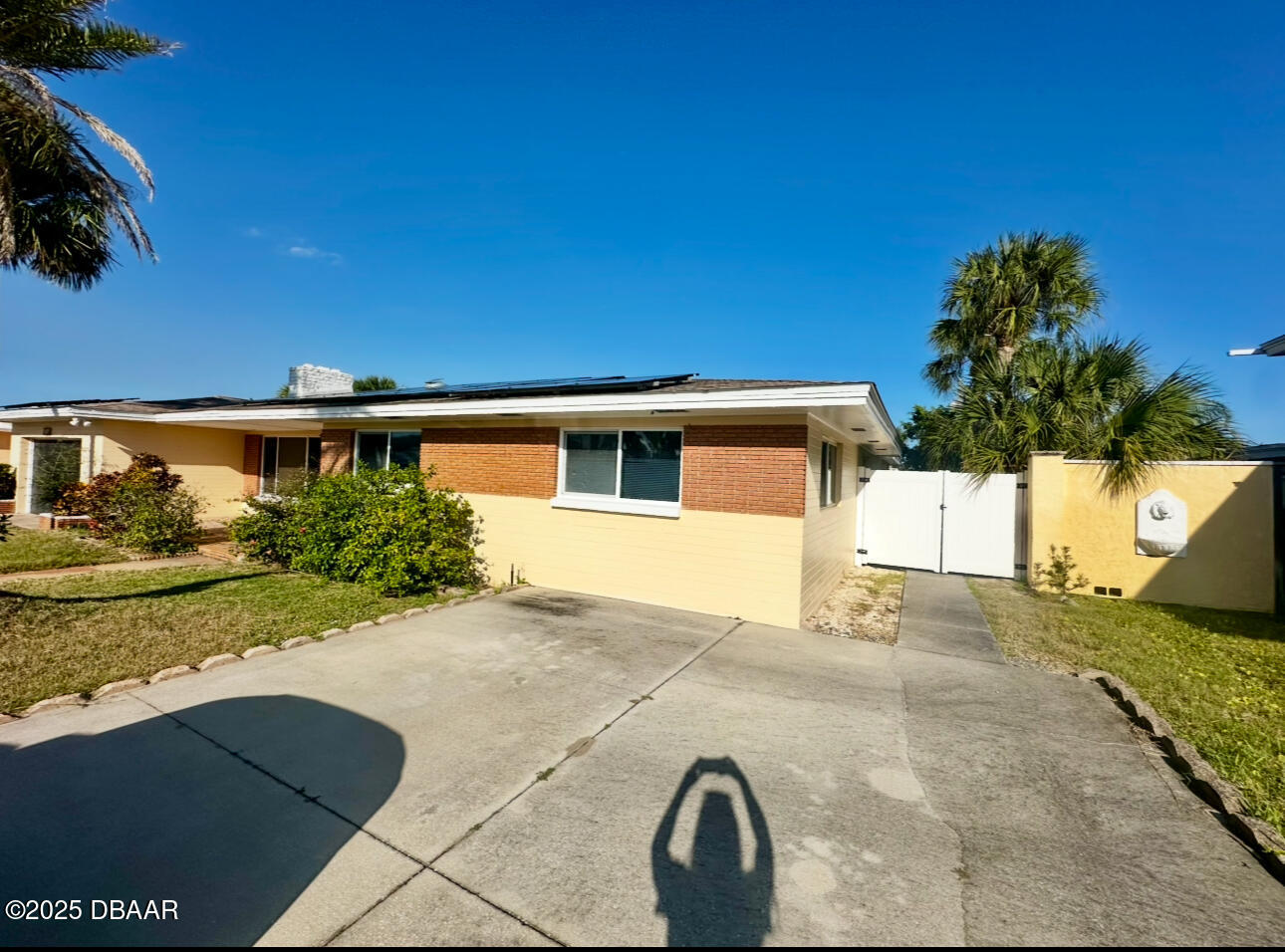 1104 Jacaranda Avenue Apt 1