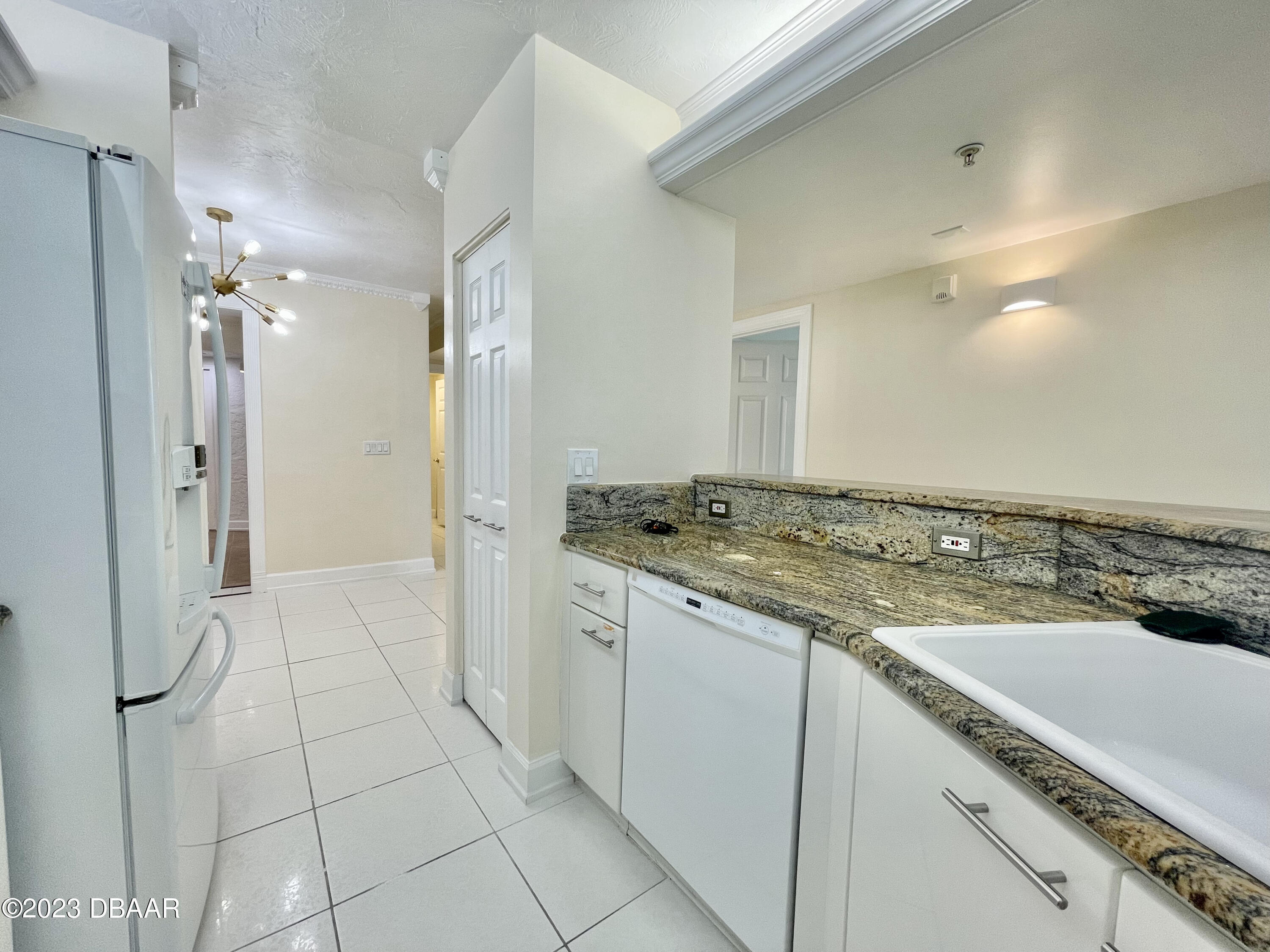 4575 S Atlantic Avenue 6203