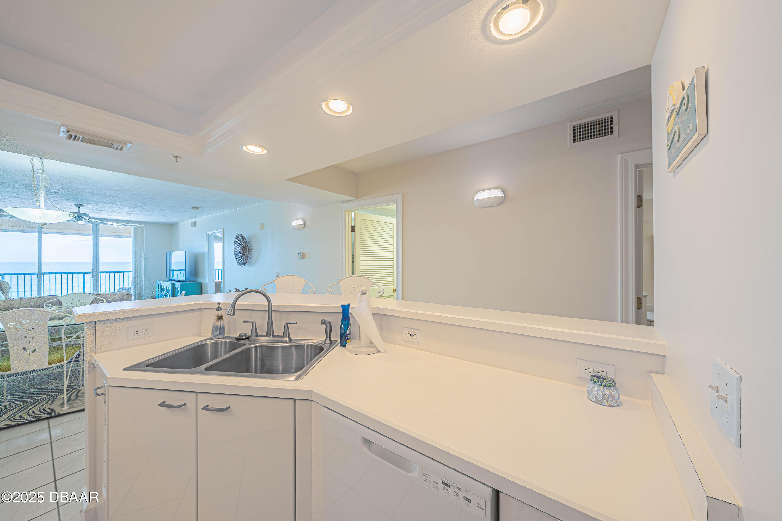 4575 S Atlantic Avenue 6607