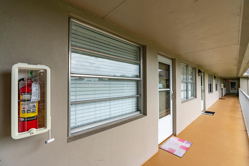 3 Lake Vista Trail 203, Port St. Lucie Unit: 203