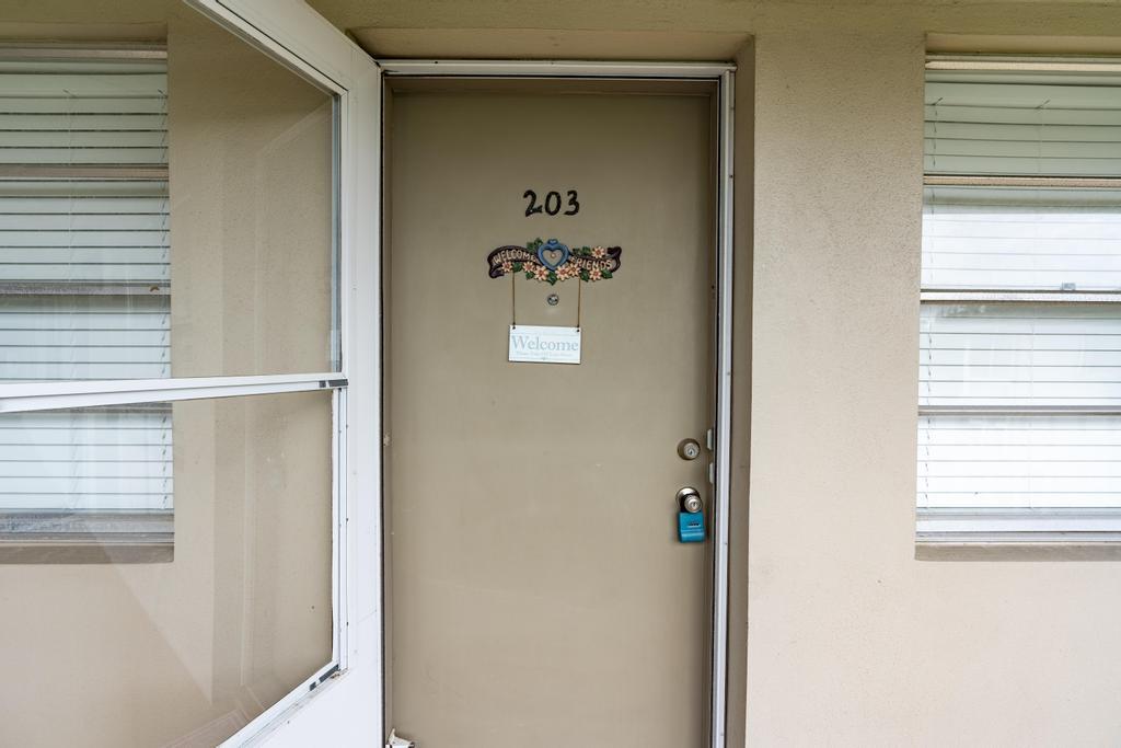3 Lake Vista Trail 203, Port St. Lucie Unit: 203
