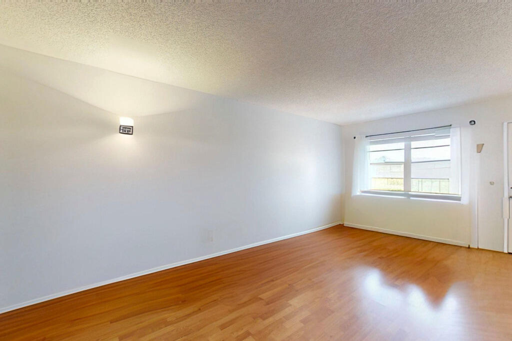 3 Lake Vista Trail 203, Port St. Lucie Unit: 203