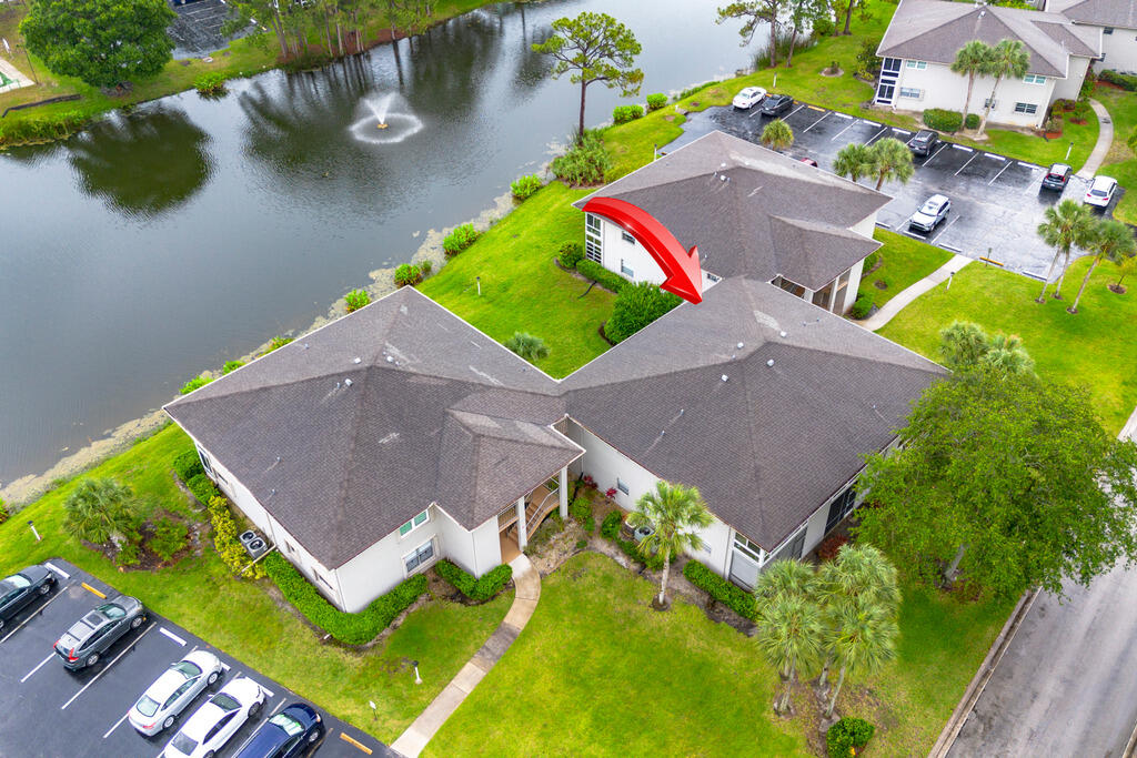 3 Lake Vista Trail 203, Port St. Lucie Unit: 203