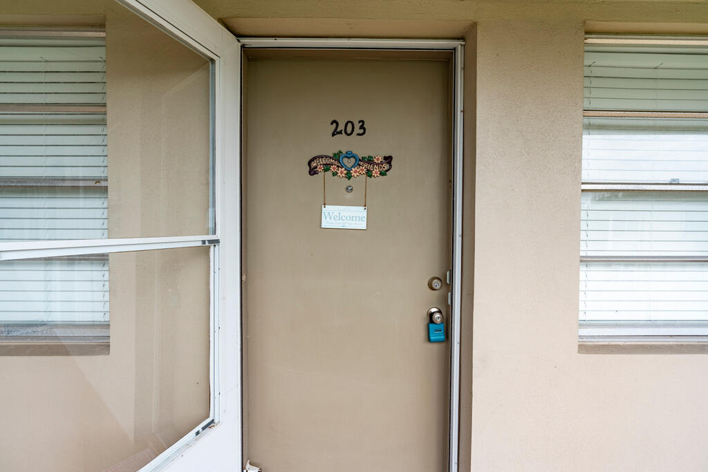 3 Lake Vista Trail 203, Port St. Lucie Unit: 203