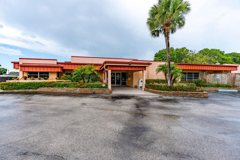 3 Lake Vista Trail 203, Port St. Lucie Unit: 203