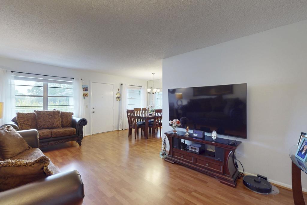 3 Lake Vista Trail 203, Port St. Lucie Unit: 203