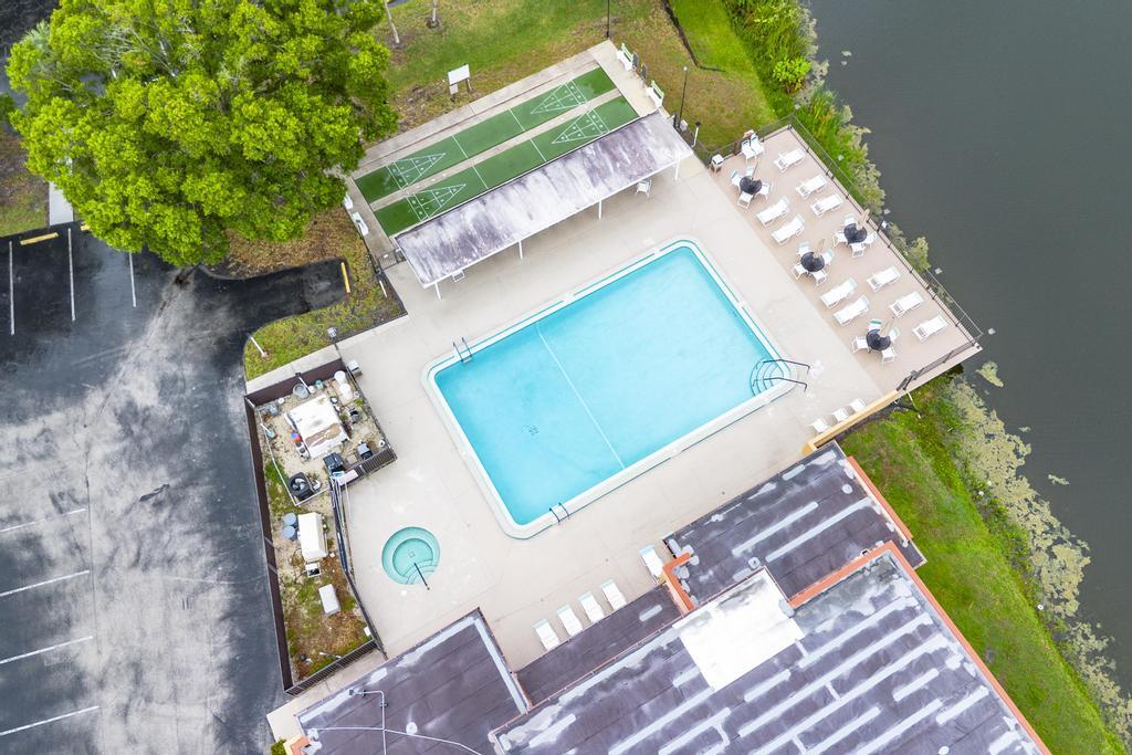 3 Lake Vista Trail 203, Port St. Lucie Unit: 203