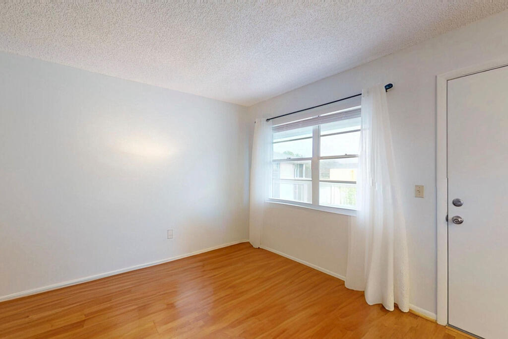 3 Lake Vista Trail 203, Port St. Lucie Unit: 203