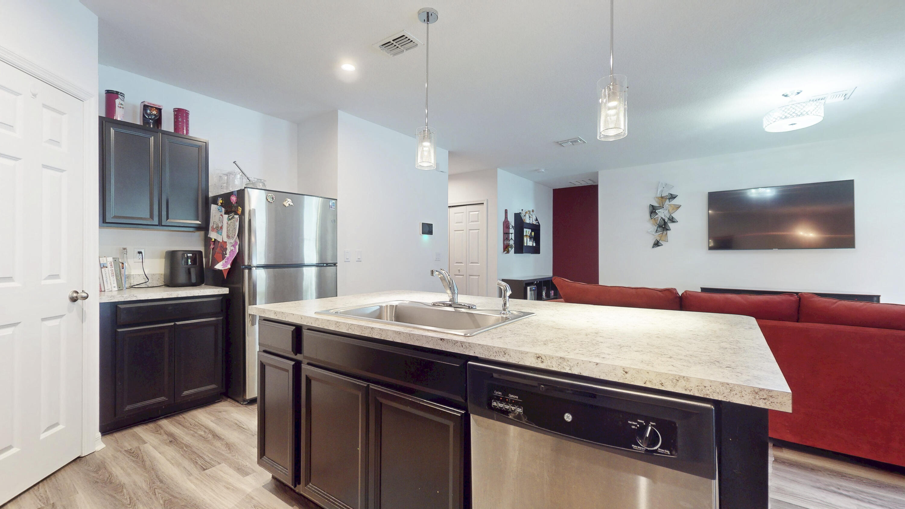 5344 Oakland Lake Circle