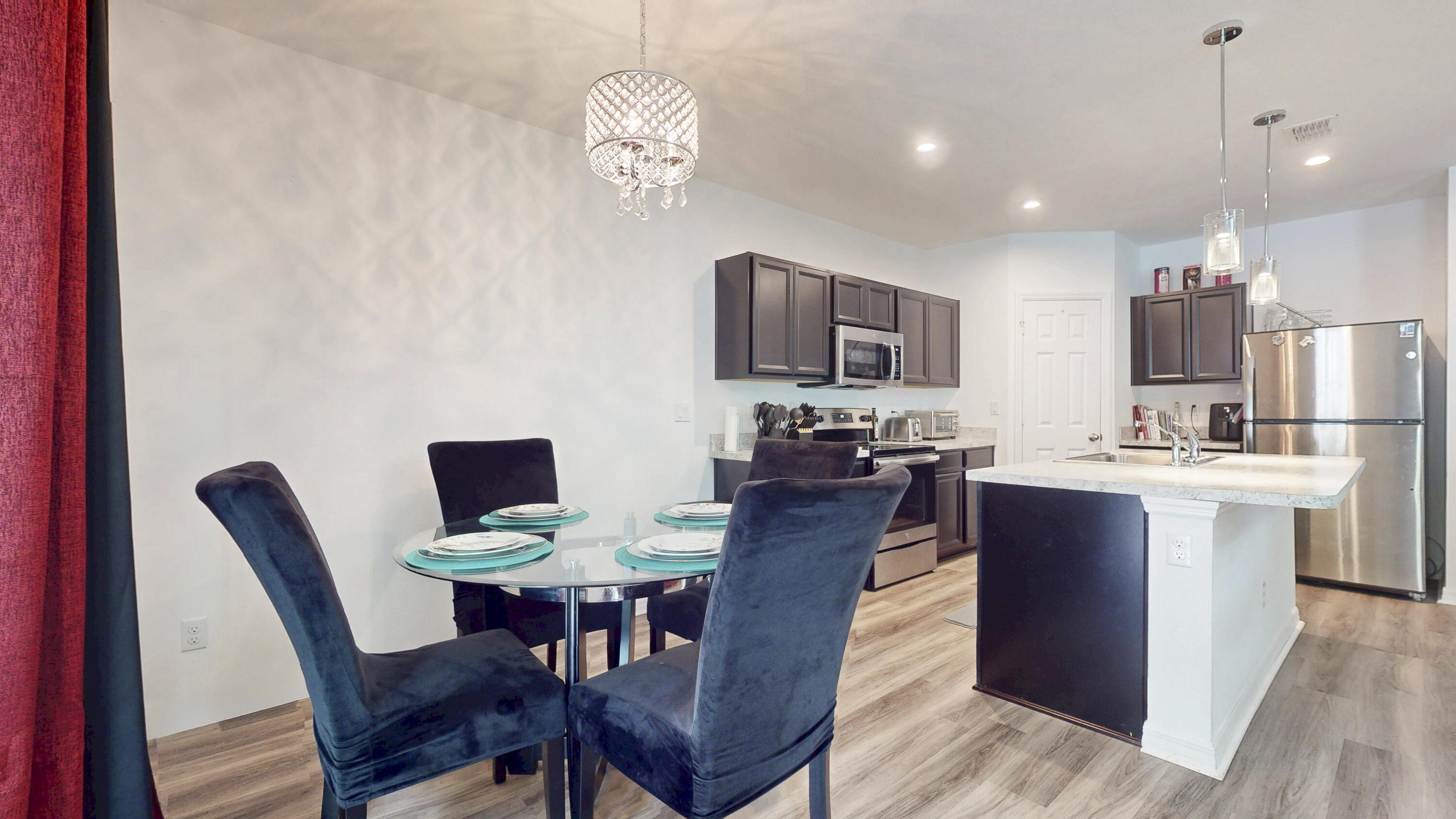5344 Oakland Lake Circle