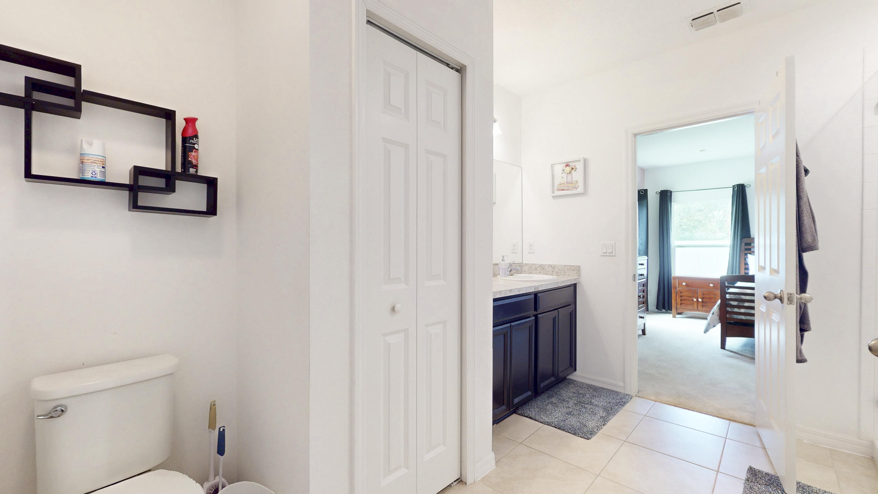 5344 Oakland Lake Circle