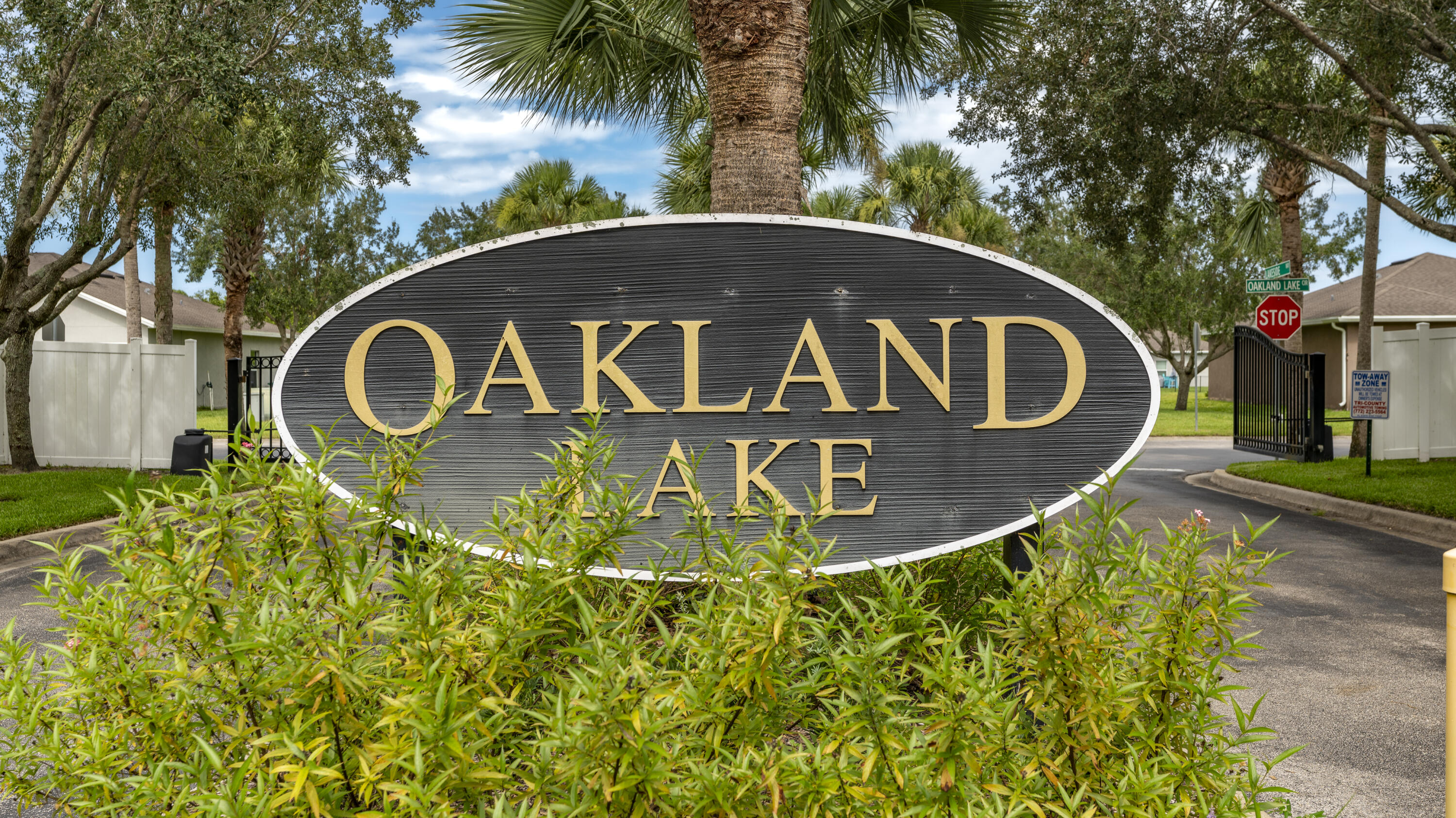 5344 Oakland Lake Circle