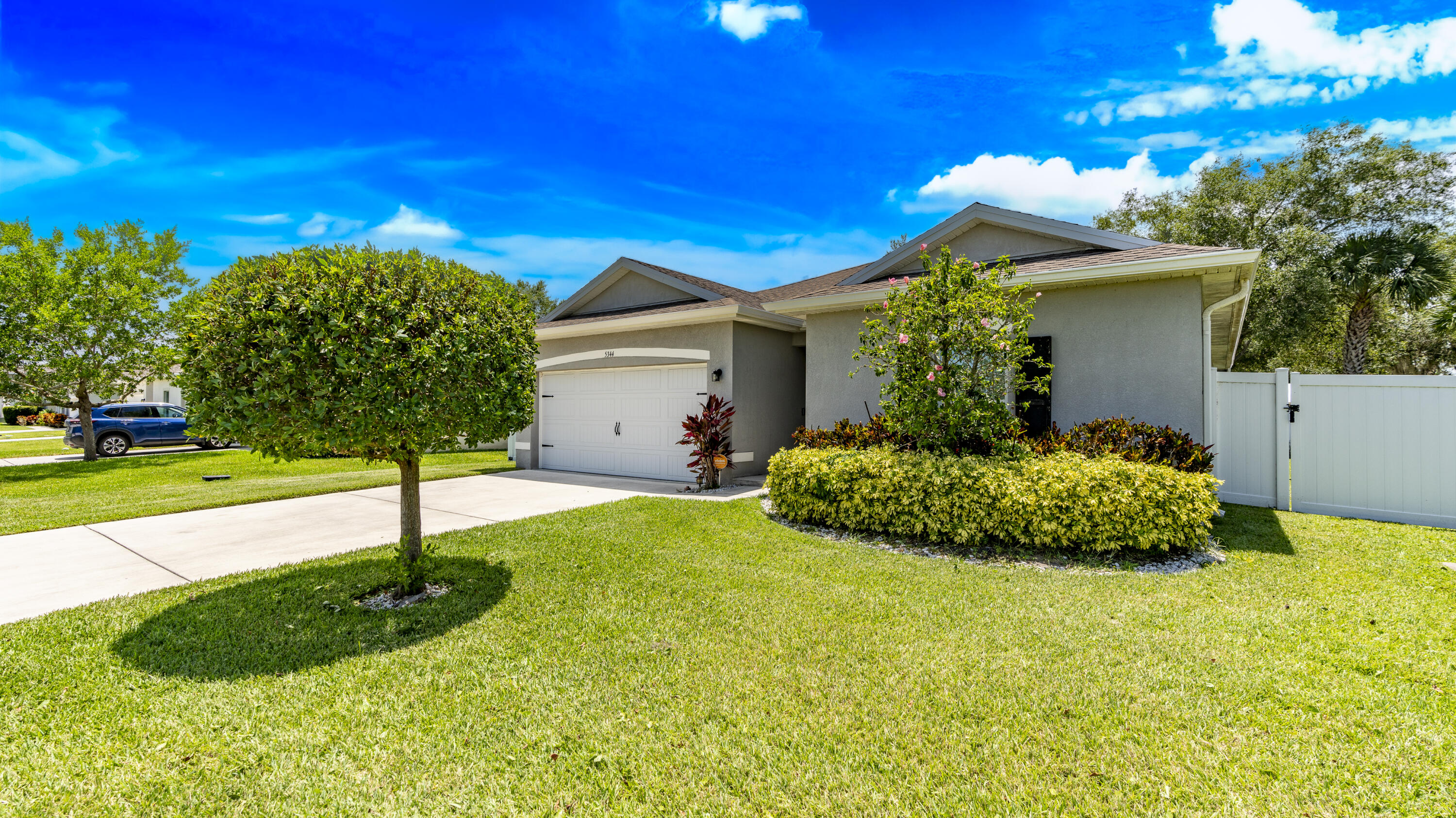 5344 Oakland Lake Circle