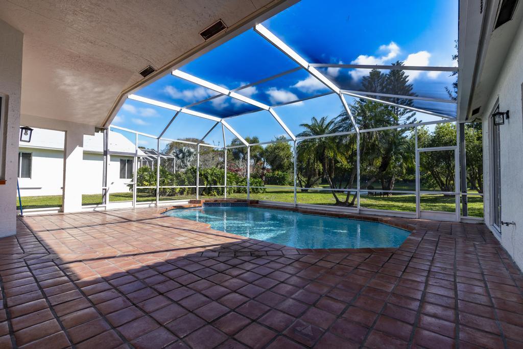 1255 SW Maplewood Drive, Port St. Lucie