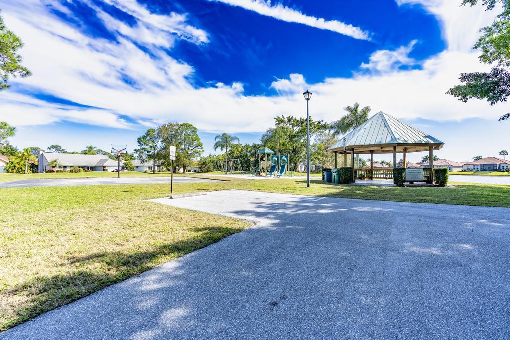 1255 SW Maplewood Drive, Port St. Lucie