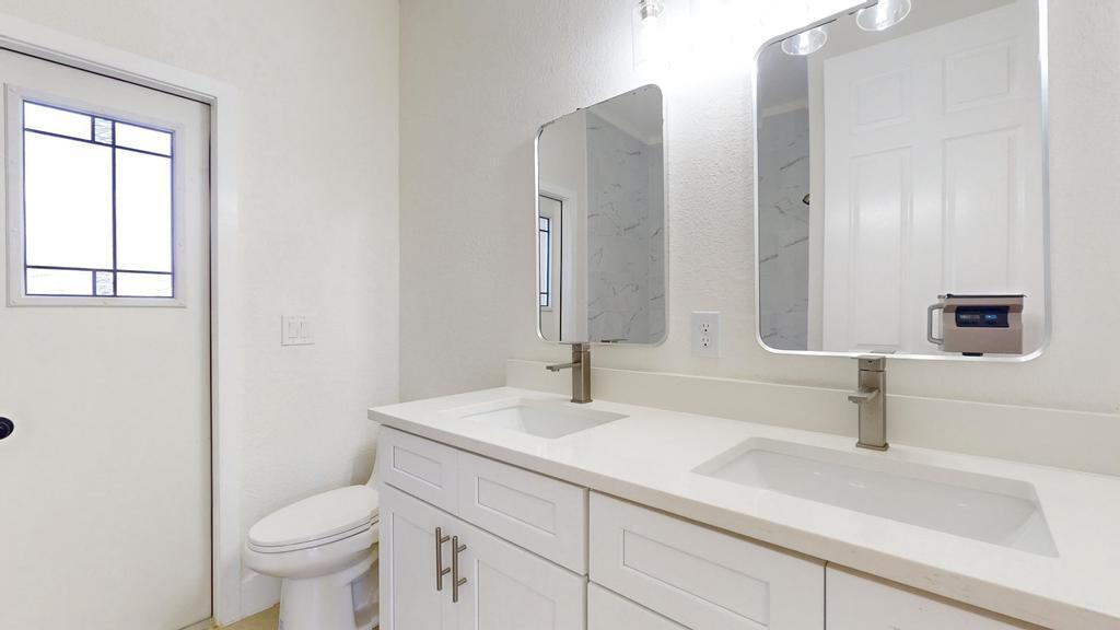 1255 SW Maplewood Drive, Port St. Lucie