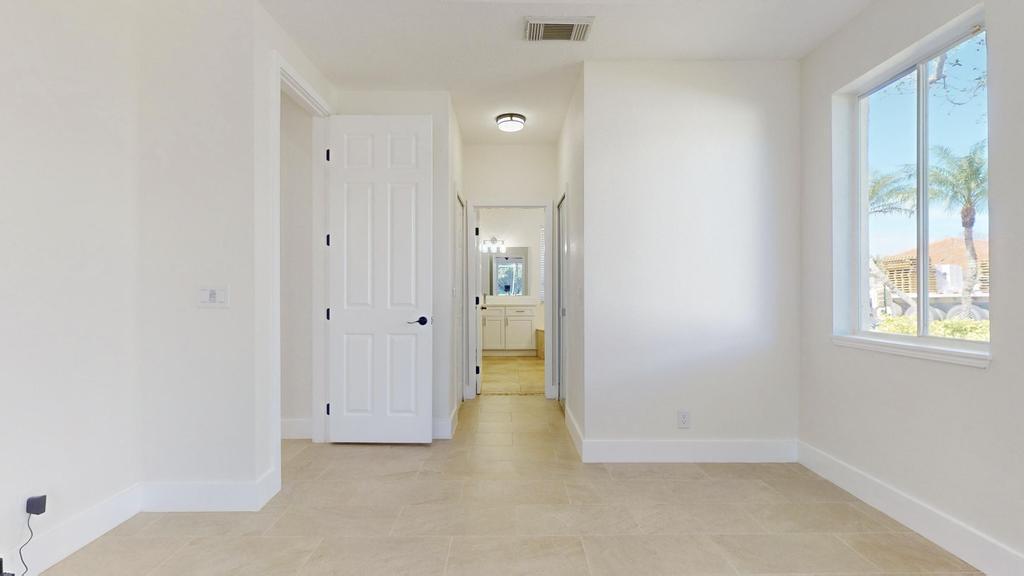 1255 SW Maplewood Drive, Port St. Lucie