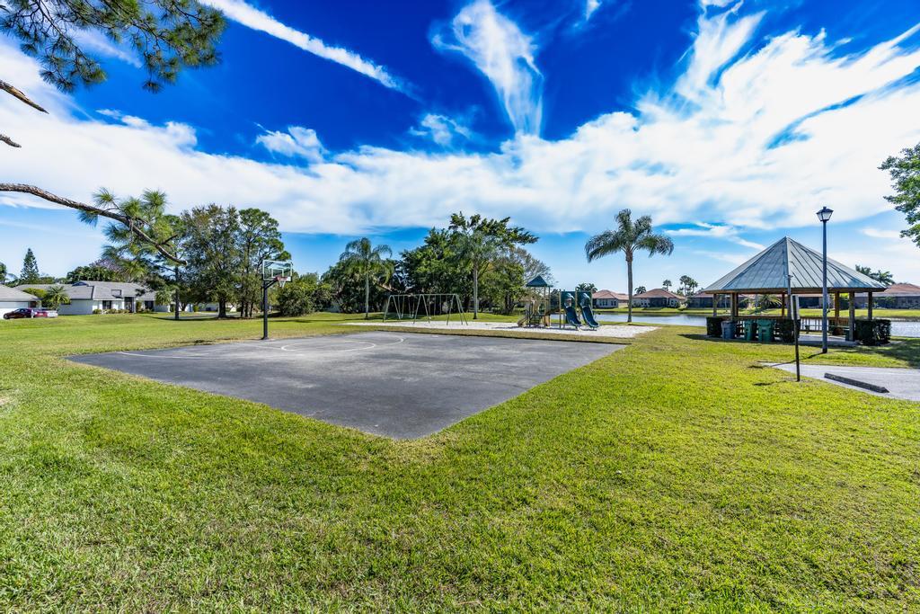 1255 SW Maplewood Drive, Port St. Lucie