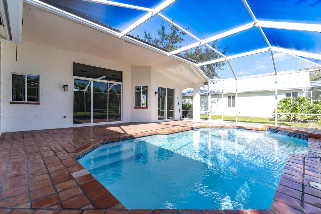 1255 SW Maplewood Drive, Port St. Lucie